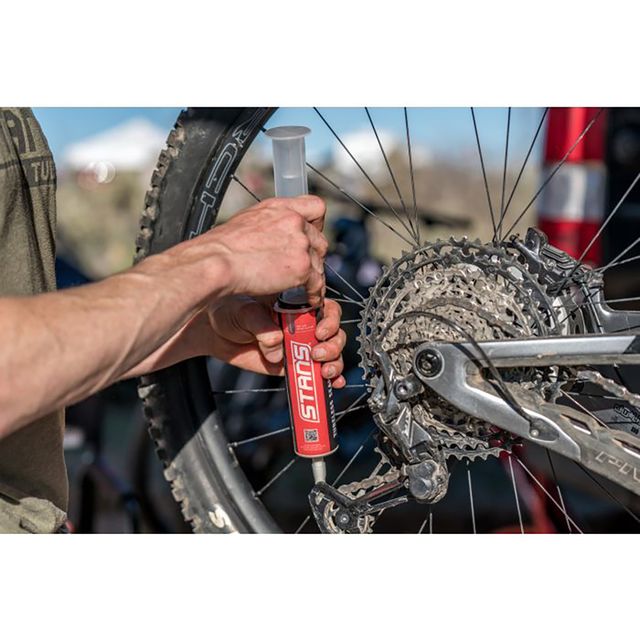 Stan's Notubes Tubeless-litkun Injektori